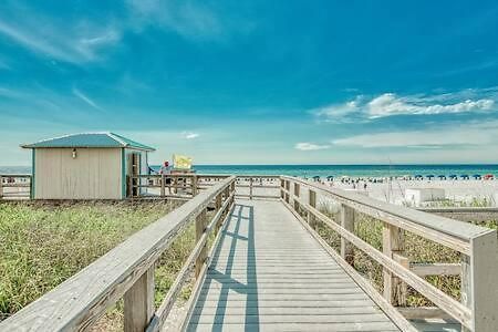 The Oyster By Brightwild-Beachfront Condo Destin Eksteriør bilde