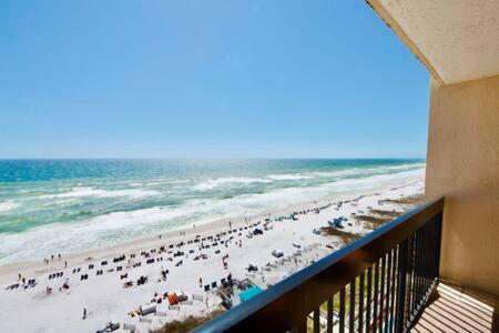 The Oyster By Brightwild-Beachfront Condo Destin Eksteriør bilde