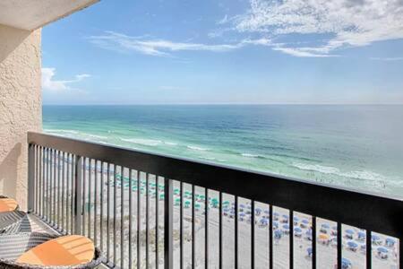 The Oyster By Brightwild-Beachfront Condo Destin Eksteriør bilde